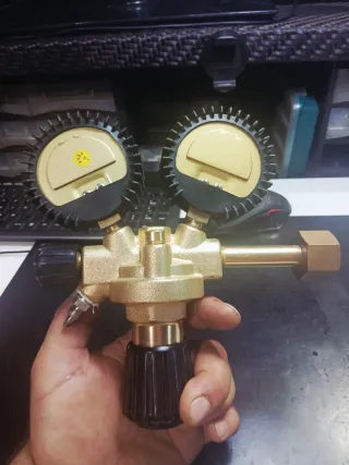 Regulador Presión Gas CO2 Manómetro Latón