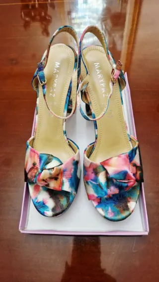 Zapatos de tacón multicolor talla 41