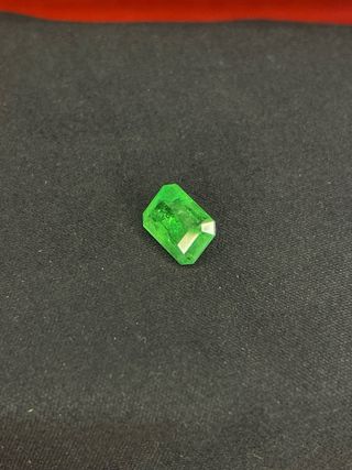 Talla Esmeralda Tsavorita