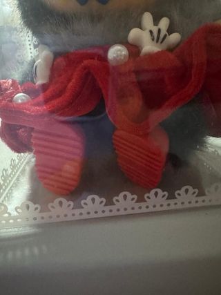 Labubu disfraz Minnie Mouse