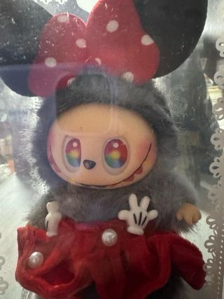 Labubu disfraz Minnie Mouse