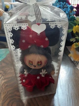 Labubu disfraz Minnie Mouse