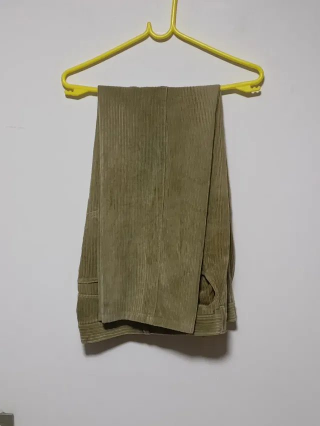 Pantalón pana Emidio Tucci mostaza