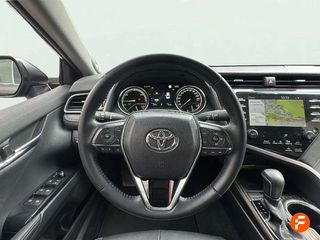 Toyota Camry 2.5 220H Luxury