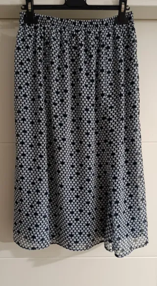 Falda estampada.