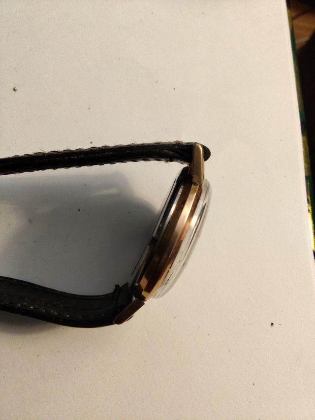 Reloj Buler Negro y Dorado