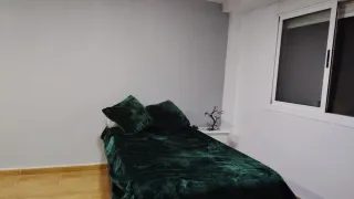 Habitación en alquiler en Ribarroja . 400 euros al