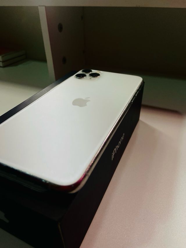 IPHONE 11 PRO MAX 