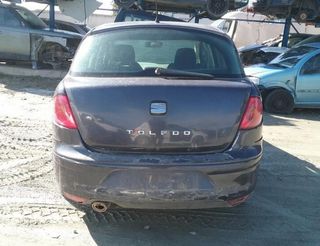Seat 10450c piloto tras izq toledo (5p2) 5104570