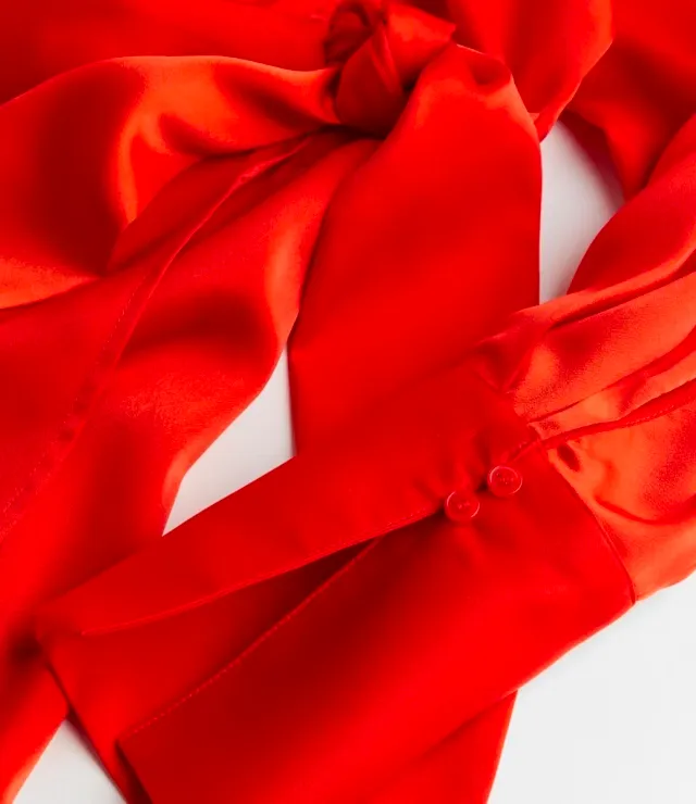 Vestido cruzado satén rojo