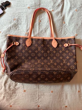 Bolso Grande Marrón con Neceser