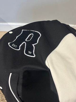 Chaqueta Bomber Negra y Blanca