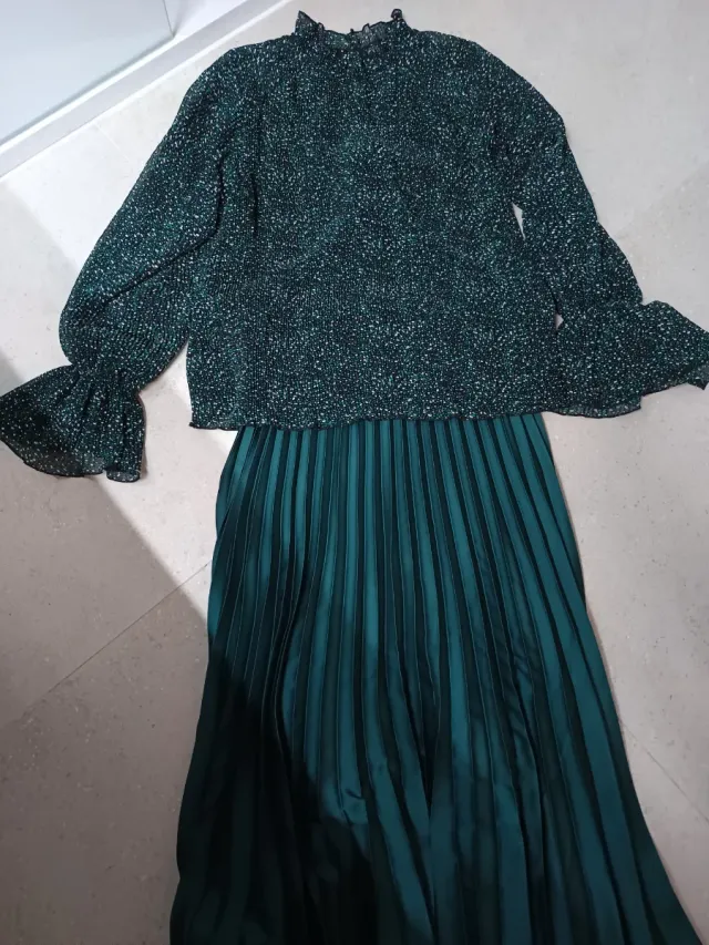 Blusa Zara verde con estampado