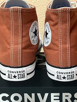 Converse Chuck Taylor high in a nutshell talla 39