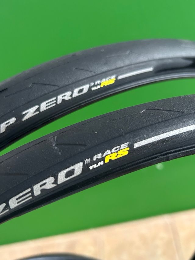 Juego Cubiertas Pirelli P Zero TLR RS