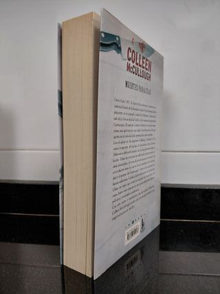 Muertes Paralelas. Colleen Mccullough.