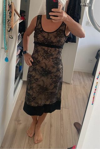 Vestido de fiesta encaje negro y beige