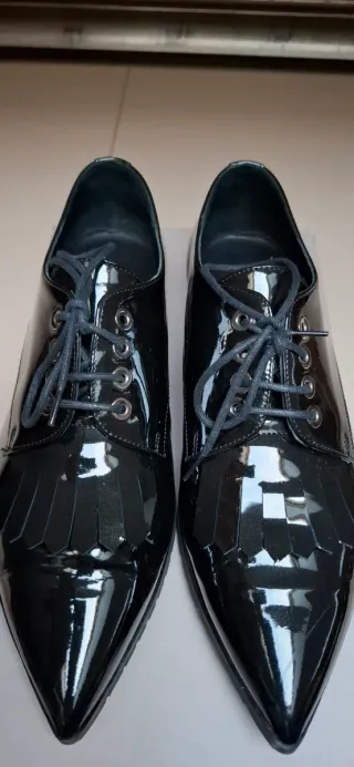 Scarpe verniciate vera pelle N.37