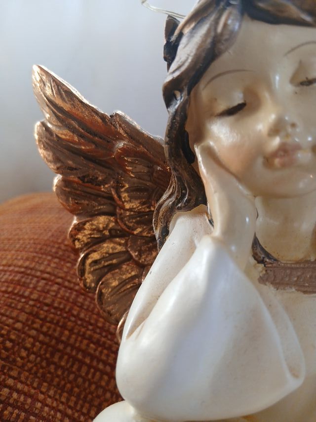 Statuetta angelo con luci