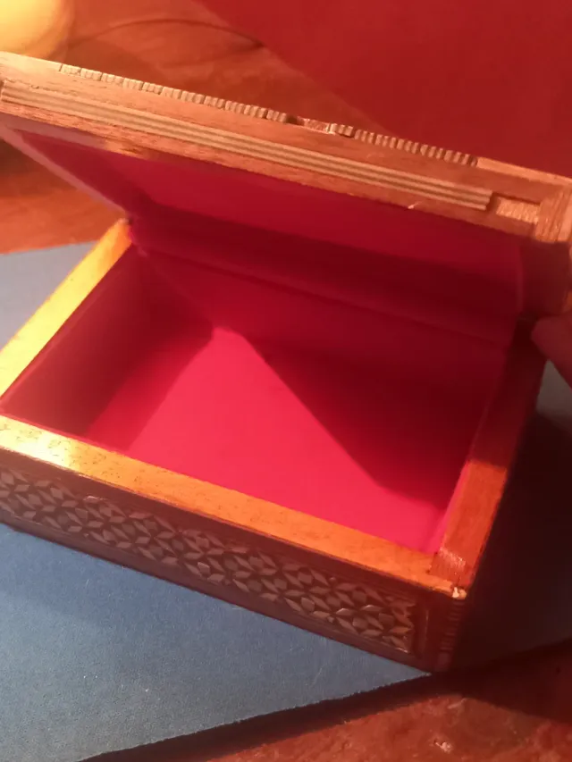 Scatola antica egiziana madreperla