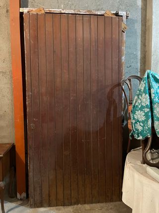 Puerta madera maciza con marco