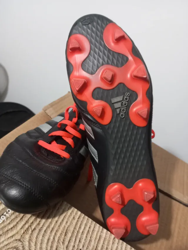 Botas Adidas Futbol.