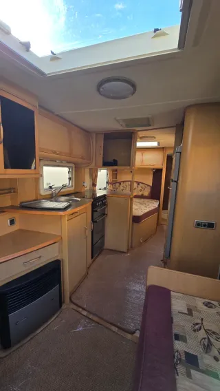 Caravana Abbey Spectrum Cama Fija