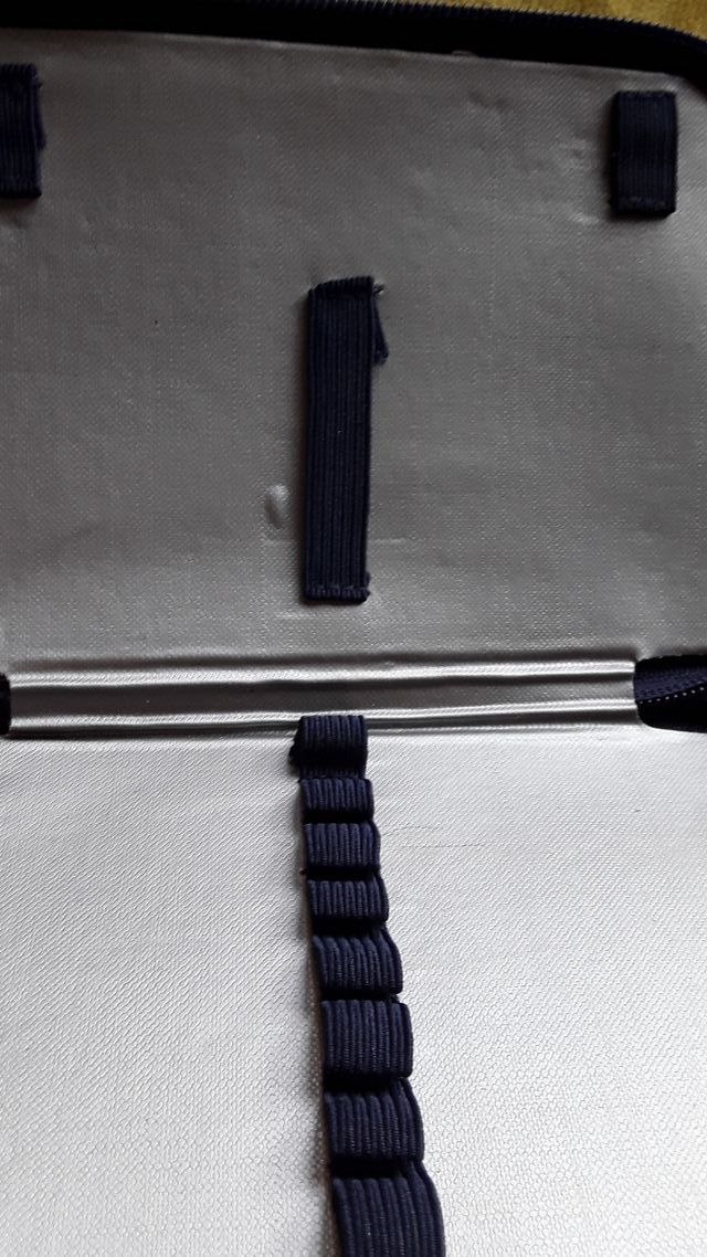 Estuche escolar azul con logo Save Nature