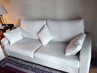 Sofá 3 plazas y sofá 2 plazas beige.