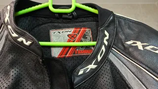 Chaqueta de moto IXON