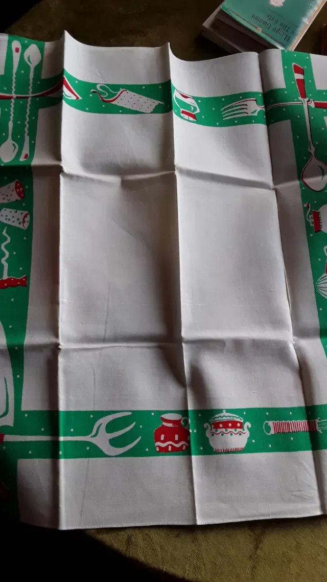 Conjunto 5 paños cocina Portugal nuevos años 80.