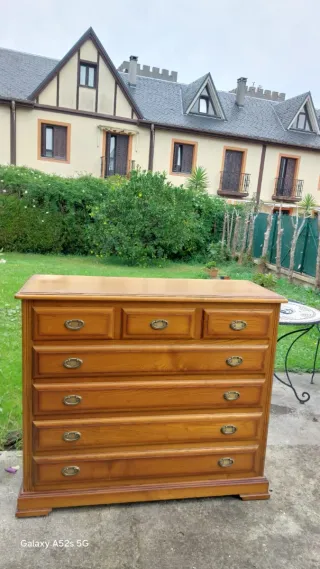 Dormitorio completo madera.
También por separado.