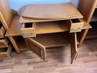 Móvel de sala em madeira