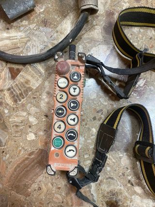 Mando a distancia grúa TELECRANE F-21