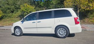 Lancia Voyager 2012
