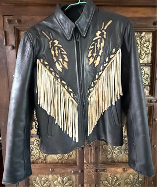 Cazadora cuero mujer flecos estilo Cowboy