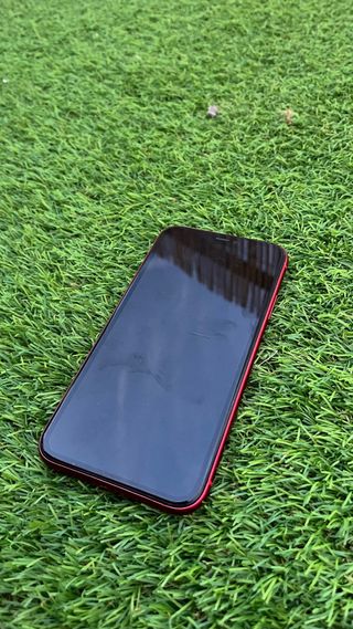 iPhone 11 Rojo 64GB - Batería Nueva