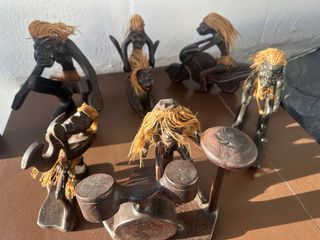 6 Figuras Artesanales de Madera