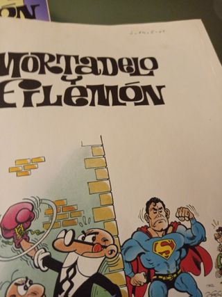 Mortadelo y Filemón ,son dos cómic.Año 2000 y 2001