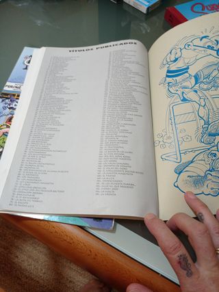 Mortadelo y Filemón ,son dos cómic.Año 2000 y 2001