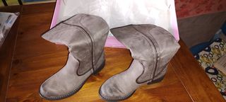 Stivali alti da donna nr. 38 mai indossa