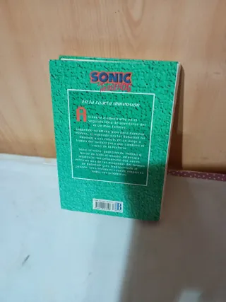 Libro Sonic N°2 En la cuarta dimensión
