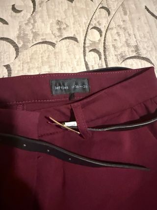 Pantalón mujer Lefties talla 36 burdeos