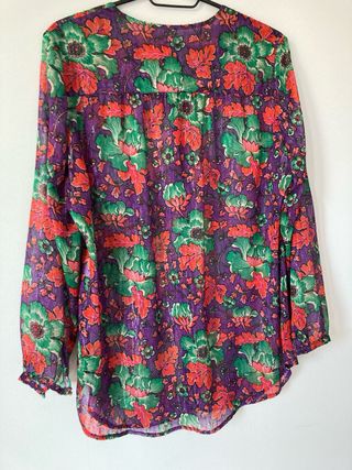 Blusa Etiem Estampada Flores Brillo