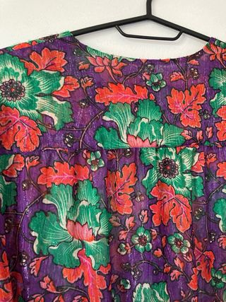 Blusa Etiem Estampada Flores Brillo