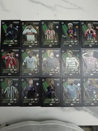 Lotto carte Topps Stealth Strike Calcio