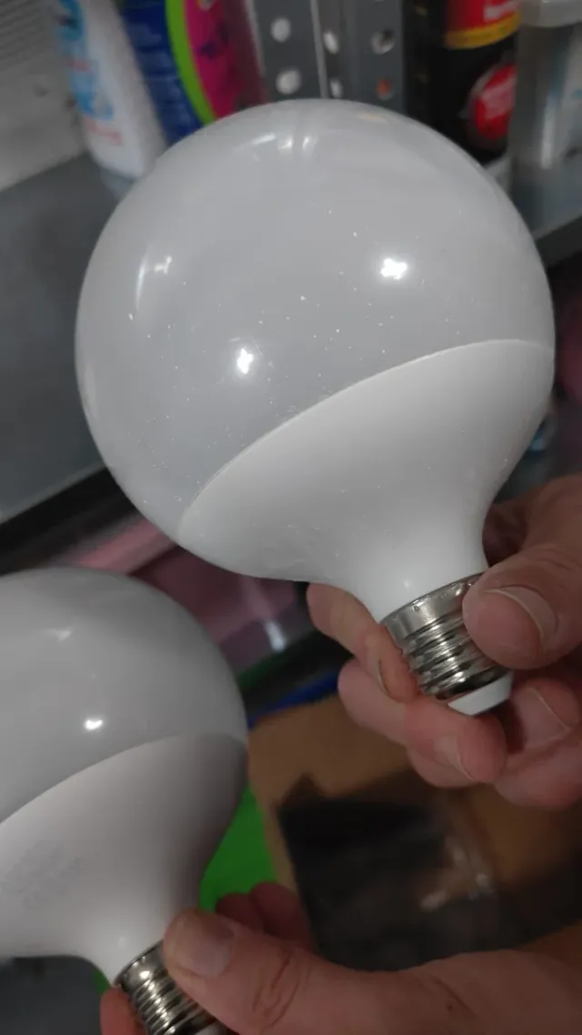 Bombilla LED LightEd Blanca