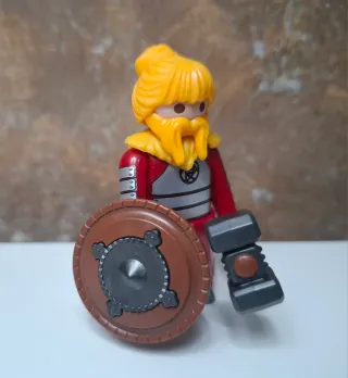 Playmobil custom guerrero vikingo