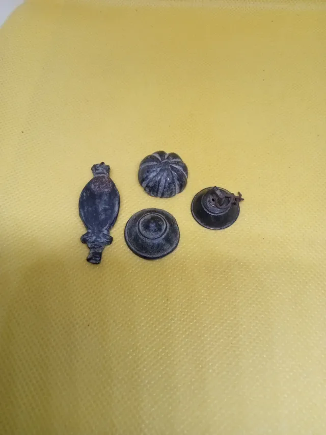 Objetos medievales decorativos