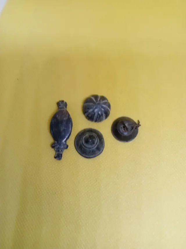 Objetos medievales decorativos